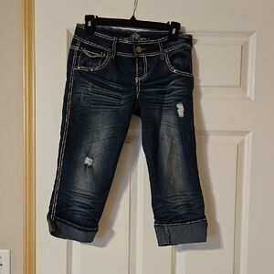 Almost Famous Blue Capri Jeans. Juniors Size 7